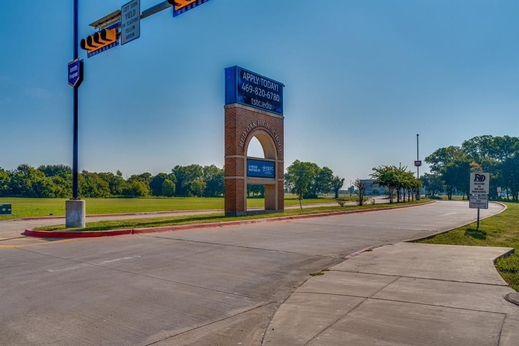 208 S State Highway 342, Red Oak, TX 75154